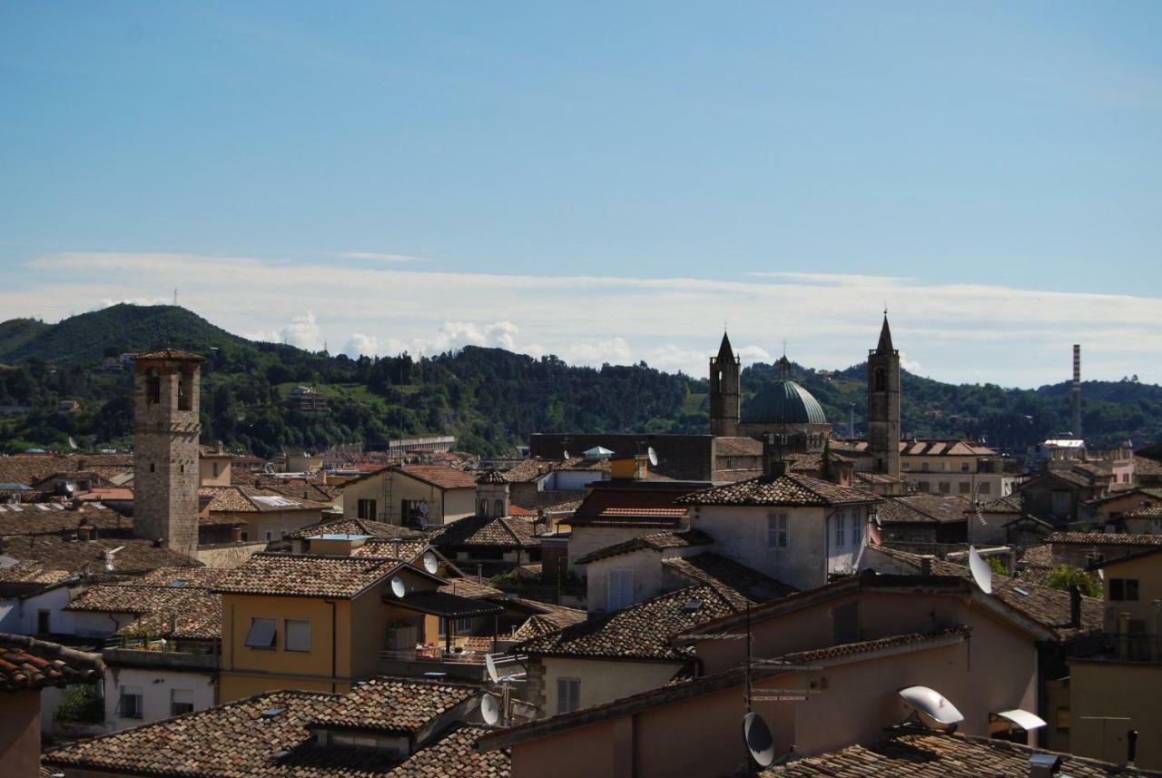 A Casa Di Lola Bed & Breakfast Ascoli Piceno Exterior foto
